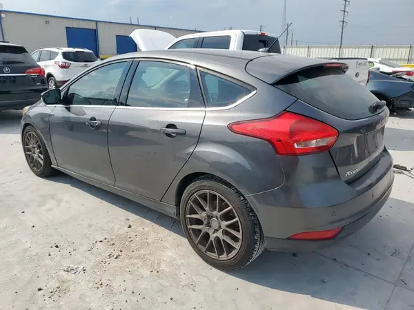 1FADP3N23JL232915 2018 FORD FOCUS - Image 2