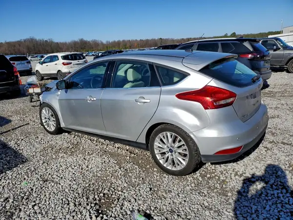 1FADP3N23JL252243 2018 FORD FOCUS - Image 2