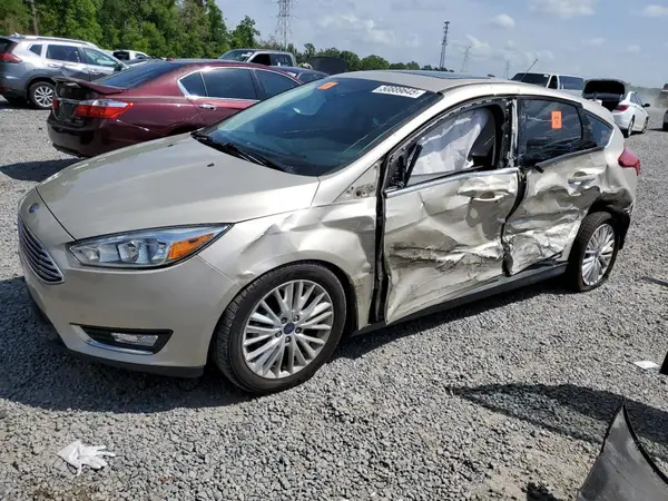 1FADP3N23JL271956 2018 FORD FOCUS - Image 1