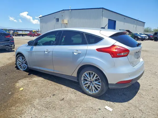 1FADP3N23JL278826 2018 FORD FOCUS - Image 2