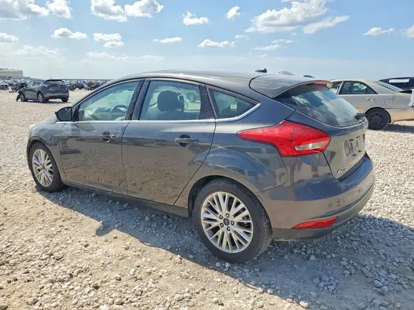 1FADP3N23JL289650 2018 FORD FOCUS - Image 2