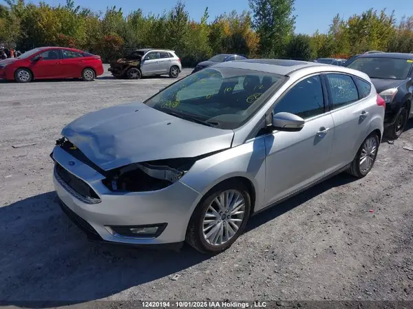 1FADP3N23JL296307 2018 FORD FOCUS - Image 2