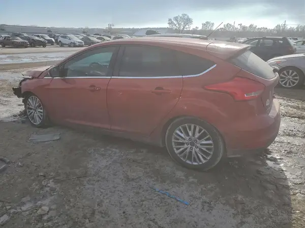1FADP3N23JL325126 2018 FORD FOCUS - Image 2