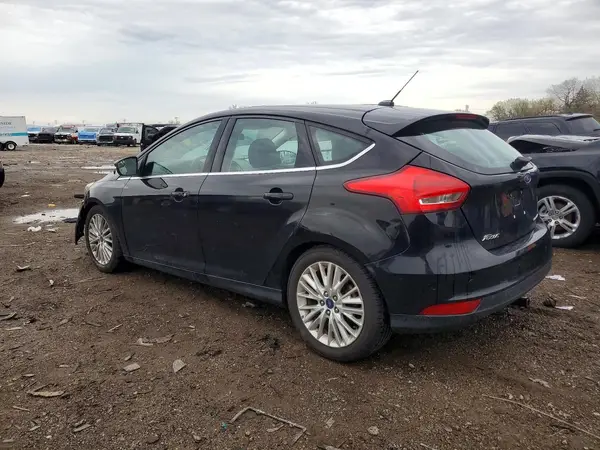 1FADP3N23JL326244 2018 FORD FOCUS - Image 2