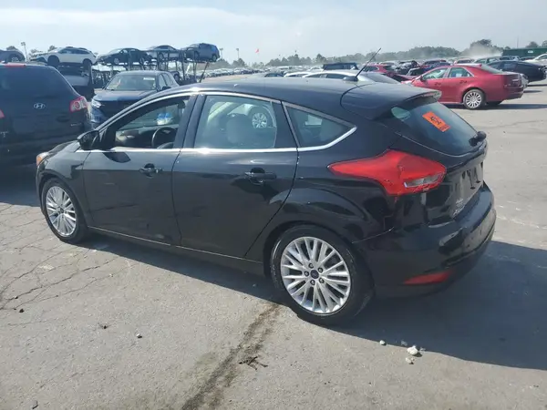 1FADP3N24GL207076 2016 FORD FOCUS - Image 2