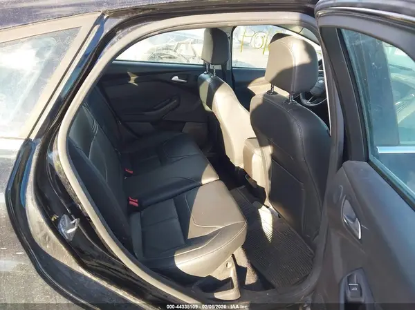 1FADP3N24GL216067 2016 FORD FOCUS - Image 8