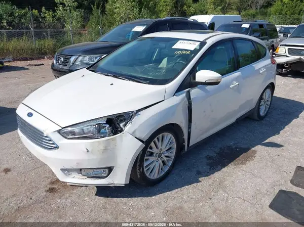1FADP3N24GL231622 2016 FORD FOCUS - Image 2