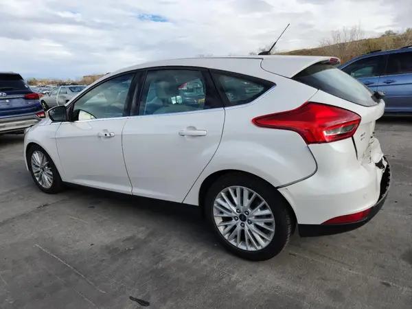 1FADP3N24GL275751 2016 FORD FOCUS - Image 2