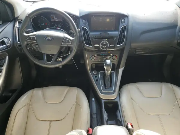 1FADP3N24GL302625 2016 FORD FOCUS - Image 8