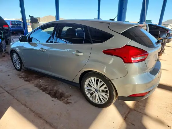 1FADP3N24GL307842 2016 FORD FOCUS - Image 2