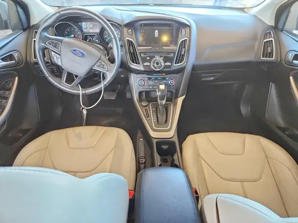 1FADP3N24GL307842 2016 FORD FOCUS - Image 8