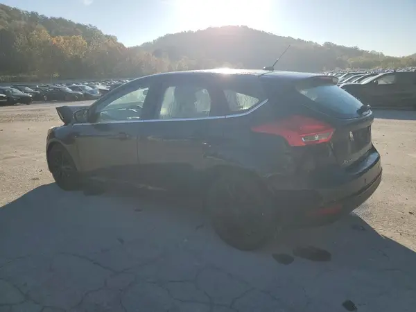 1FADP3N24GL326259 2016 FORD FOCUS - Image 2