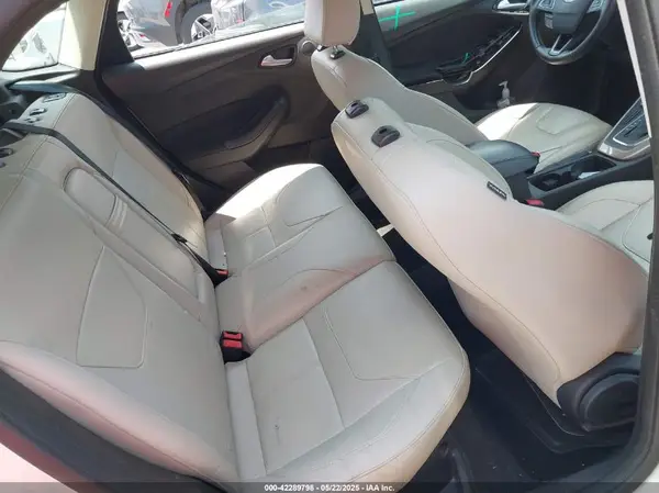 1FADP3N24GL340470 2016 FORD FOCUS - Image 8