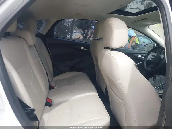 1FADP3N24GL345989 2016 FORD FOCUS - Image 8