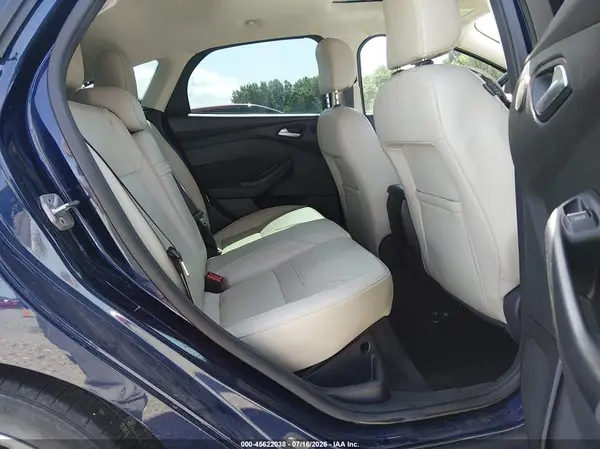1FADP3N24GL391435 2016 FORD FOCUS - Image 8
