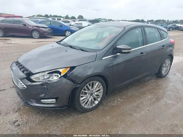 1FADP3N24GL406564 2016 FORD FOCUS - Image 2