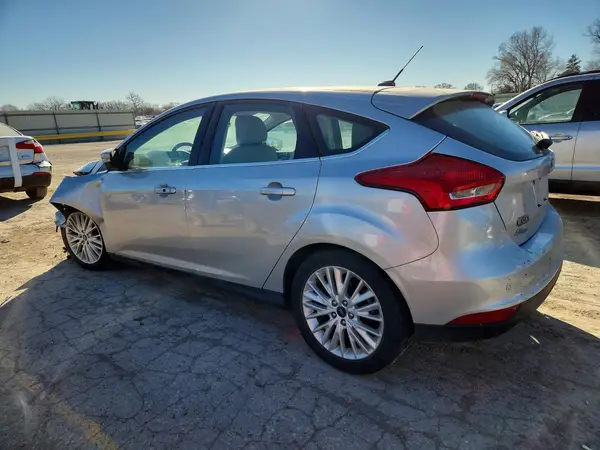 1FADP3N24HL279820 2017 FORD FOCUS - Image 2