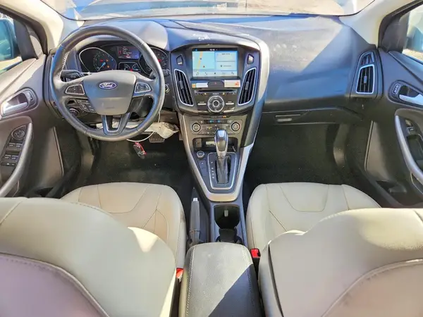 1FADP3N24HL279820 2017 FORD FOCUS - Image 8