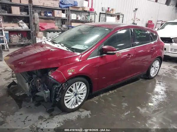 1FADP3N24HL320589 2017 FORD FOCUS - Image 2