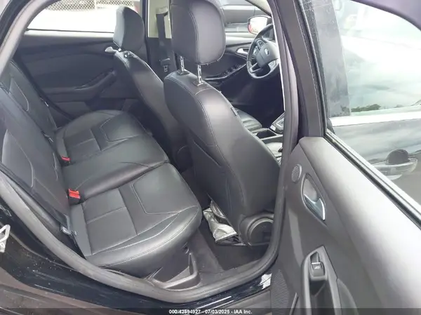 1FADP3N24HL326330 2017 FORD FOCUS - Image 8