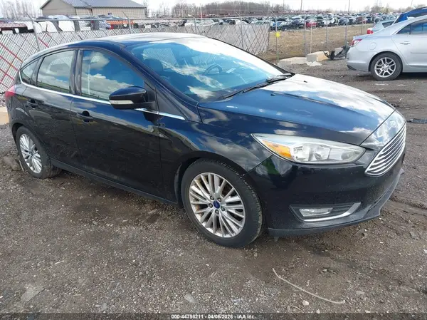 1FADP3N24HL328241 2017 FORD FOCUS - Image 1