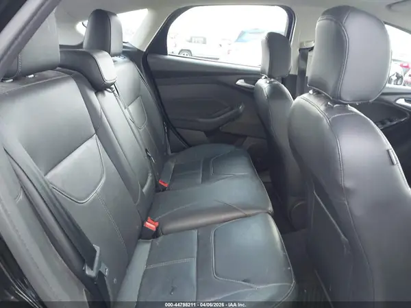 1FADP3N24HL328241 2017 FORD FOCUS - Image 8