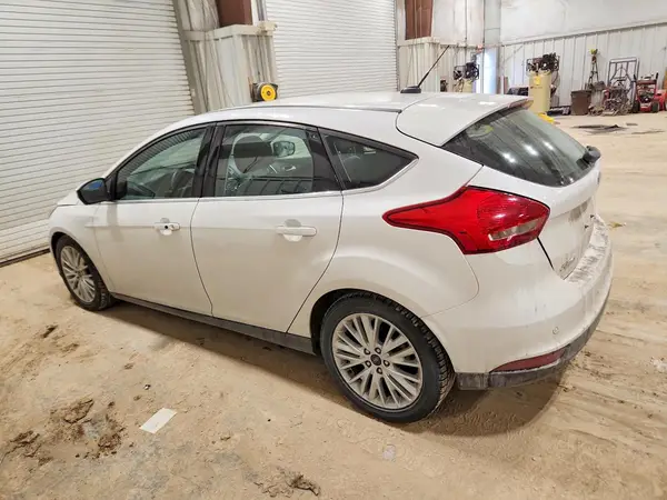 1FADP3N24JL215461 2018 FORD FOCUS - Image 2