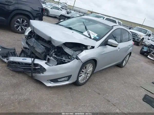 1FADP3N24JL246323 2018 FORD FOCUS - Image 2