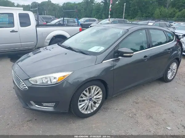 1FADP3N24JL250081 2018 FORD FOCUS - Image 2