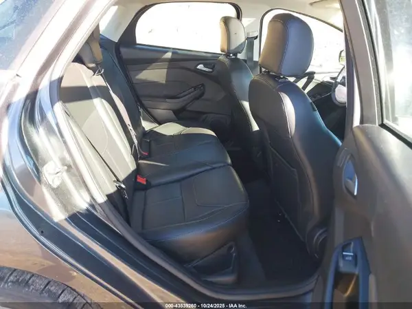 1FADP3N24JL286143 2018 FORD FOCUS - Image 8