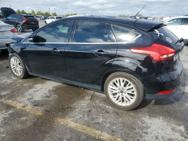 1FADP3N24JL294792 2018 FORD FOCUS - Image 2