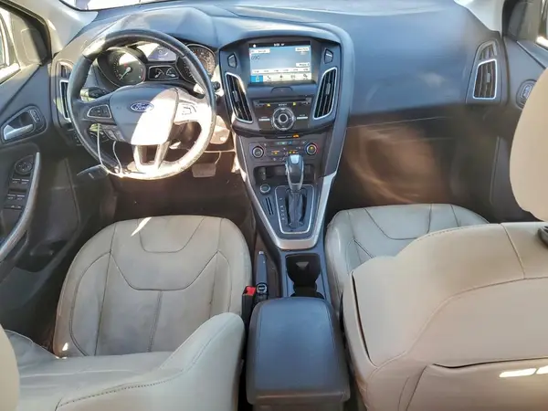 1FADP3N25GL239972 2016 FORD FOCUS - Image 8