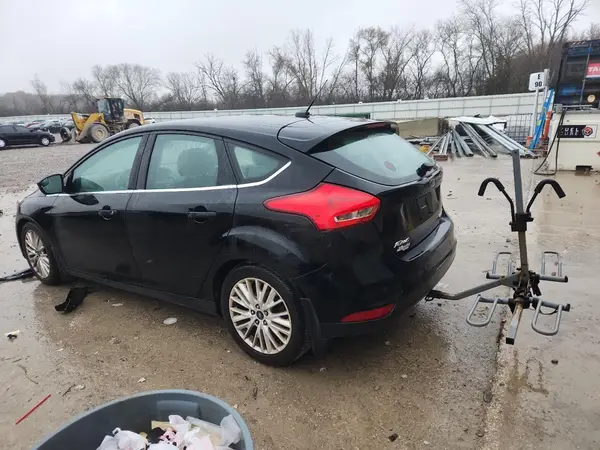 1FADP3N25GL357908 2016 FORD FOCUS - Image 2