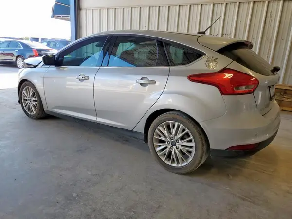 1FADP3N25GL407335 2016 FORD FOCUS - Image 2