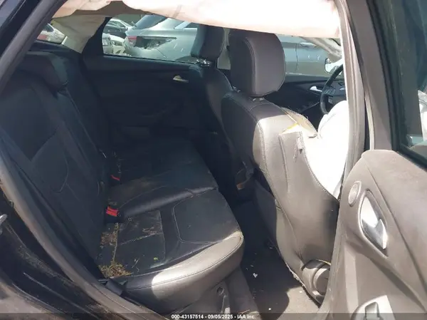 1FADP3N25HL219304 2017 FORD FOCUS - Image 8