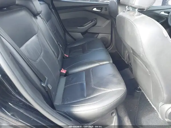 1FADP3N25HL256014 2017 FORD FOCUS - Image 8