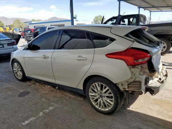 1FADP3N25HL272875 2017 FORD FOCUS - Image 2