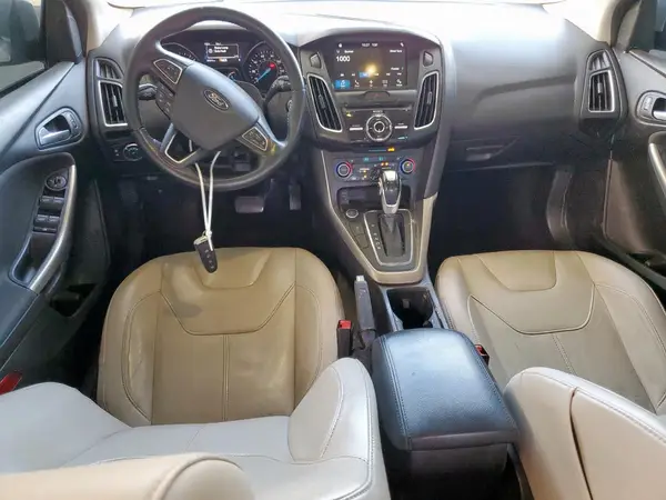 1FADP3N25HL272875 2017 FORD FOCUS - Image 8