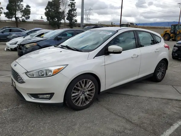 1FADP3N25HL279325 2017 FORD FOCUS - Image 1