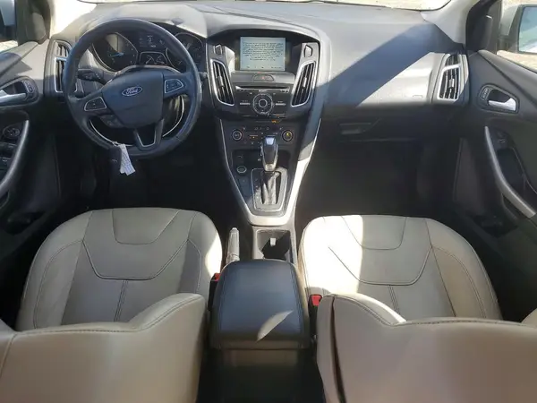 1FADP3N25HL279664 2017 FORD FOCUS - Image 8