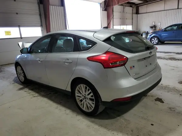 1FADP3N25HL310184 2017 FORD FOCUS - Image 2
