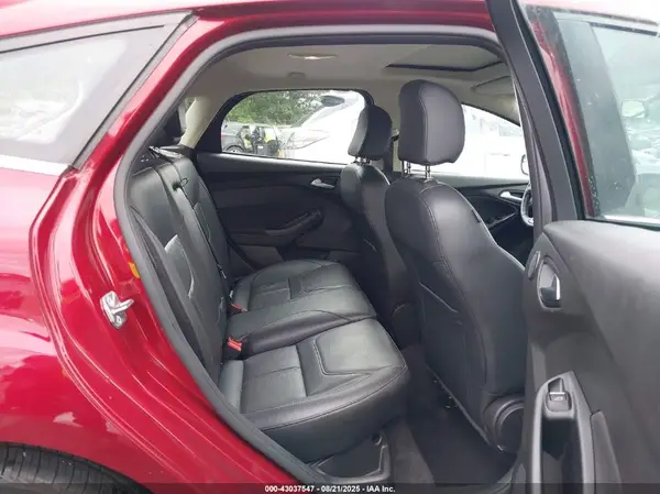 1FADP3N25HL311609 2017 FORD FOCUS - Image 8
