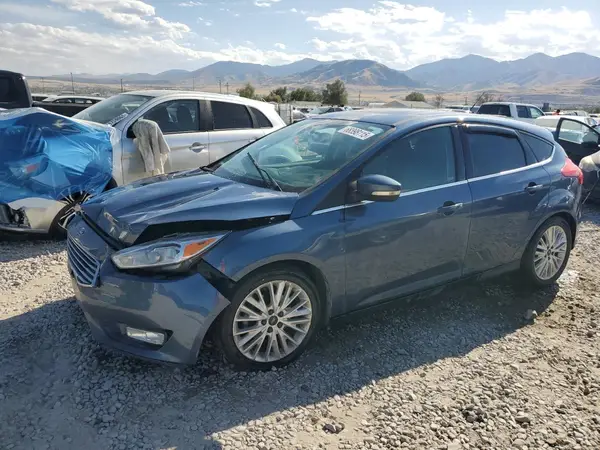 1FADP3N25JL233256 2018 FORD FOCUS - Image 1