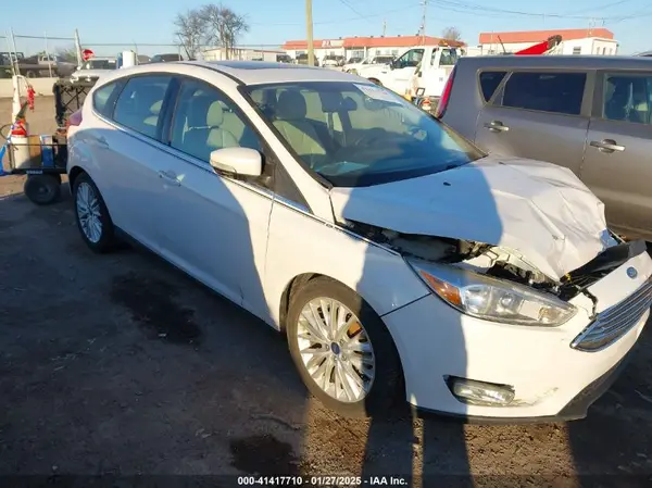 1FADP3N25JL314029 2018 FORD FOCUS - Image 1