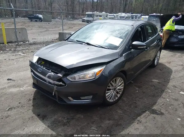 1FADP3N26GL218743 2016 FORD FOCUS - Image 2