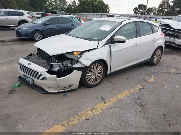 1FADP3N26GL222971 2016 FORD FOCUS - Image 2