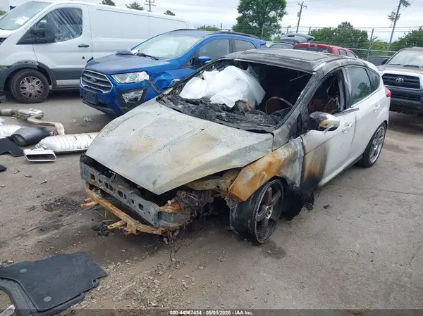 1FADP3N26GL250026 2016 FORD FOCUS - Image 2