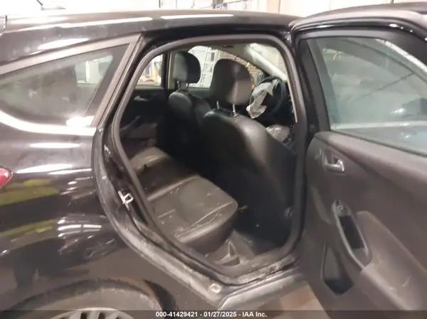 1FADP3N26GL273869 2016 FORD FOCUS - Image 8