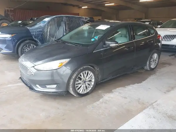 1FADP3N26GL326215 2016 FORD FOCUS - Image 2