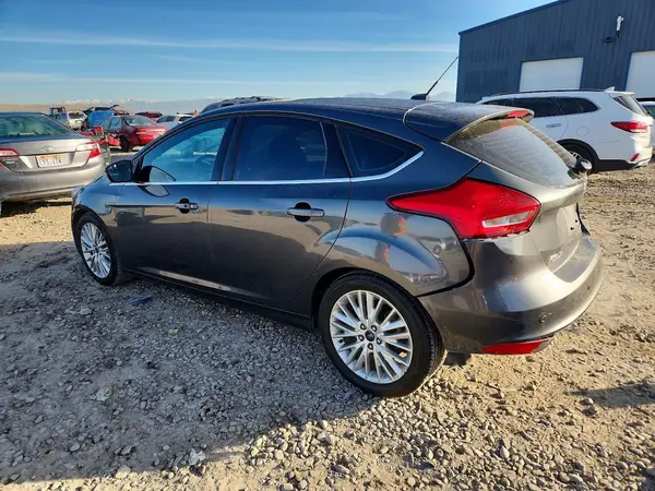 1FADP3N26GL405299 2016 FORD FOCUS - Image 2